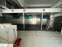 Hola Centre (D14), Retail #613747371